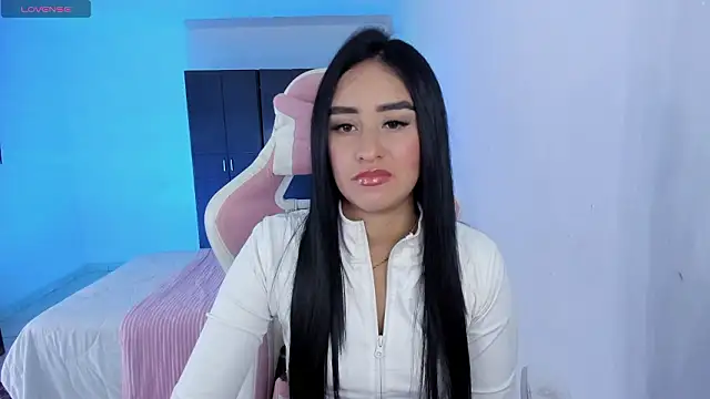 Tinylottie online show from March 2026 01:59:02 AM