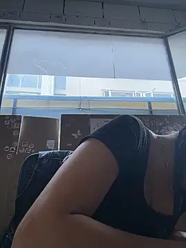 Tinylottie online show from April 2026 02:11:01 PM