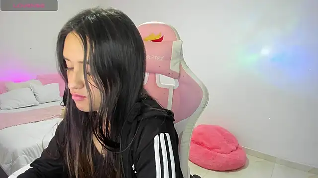 Tinylottie online show from September 2025 04:01:01 AM