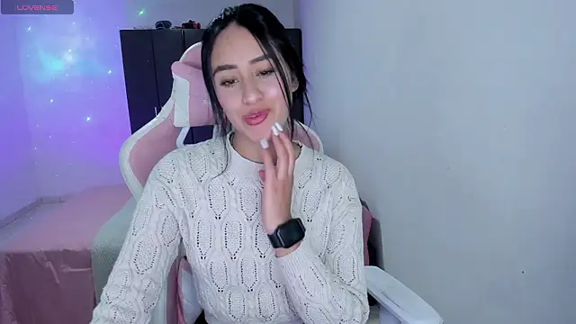 Tinylottie online show from March 2026 11:32:02 PM