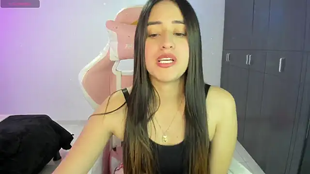 Tinylottie online show from October 2025 07:48:01 PM
