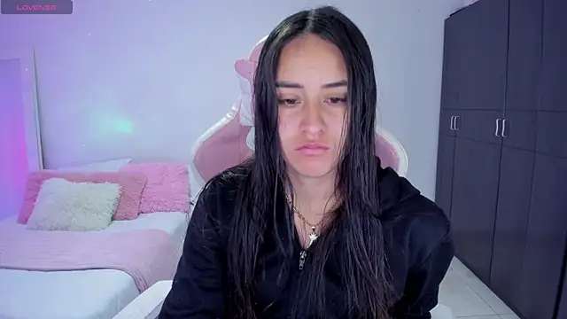 Tinylottie online show from January 2026 04:36:02 PM