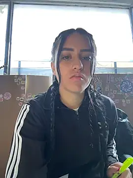 Tinylottie online show from April 2026 01:37:01 PM