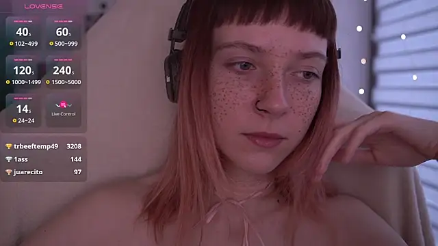 Snapshot of juliapie chatting on February 2025 08:38:01 AM juliapie online show from February 2025 08:38:01 AM