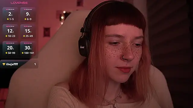 Snapshot of juliapie chatting on December 2024 03:53:01 AM juliapie online show from December 2024 03:53:01 AM