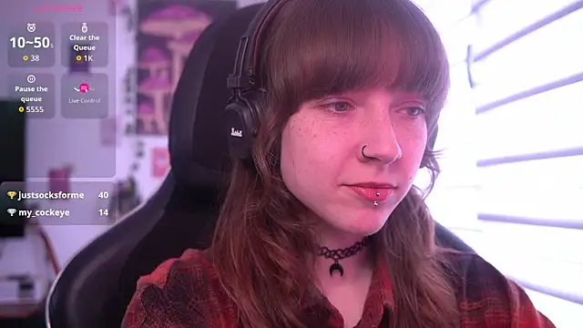 Snapshot of juliapie chatting on May 2026 01:28:01 PM juliapie online show from May 2026 01:28:01 PM