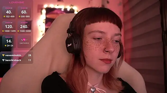Snapshot of juliapie chatting on December 2024 01:31:01 AM juliapie online show from December 2024 01:31:01 AM