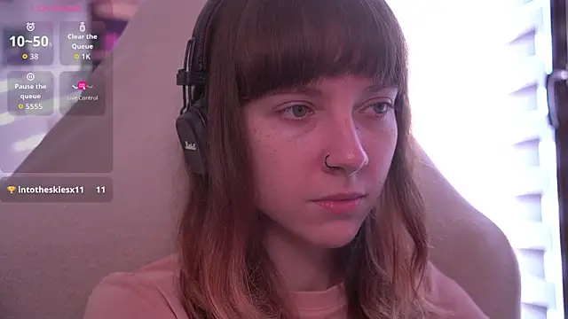 juliapie online show from November 2025 08:35:01 AM