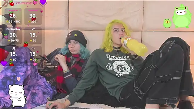 Snapshot of -kisa_ chatting on October 2025 02:09:01 AM -kisa online show from October 2025 02:09:01 AM