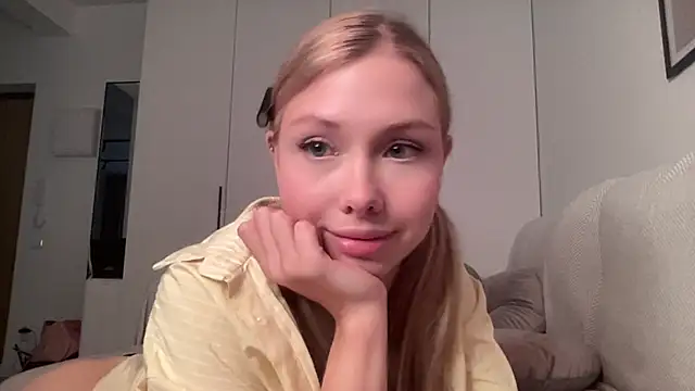 april blush online show from September 2025 03:56:01 PM