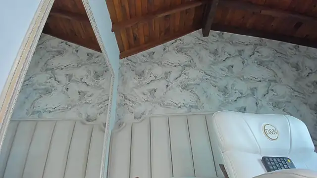 Pamela Moreno  online show from April 2026 10:33:02 PM