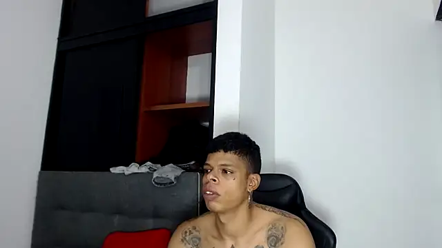 BrandonStond online show from November 2025 03:22:01 AM