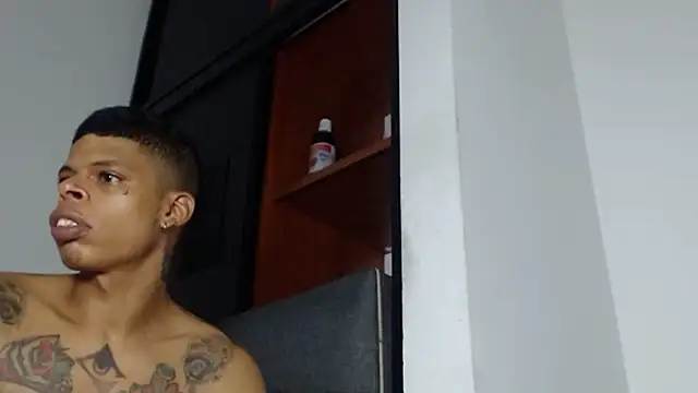 BrandonStond online show from November 2025 03:28:01 PM