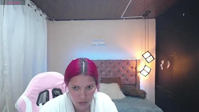 brithany smiith  online show from February 2025 02:03:02 AM