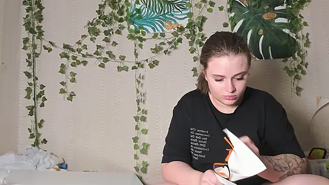 Seductive She Wolf online show from October 2025 07:09:01 AM