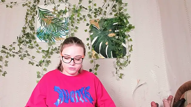 Seductive She Wolf online show from November 2025 05:41:01 PM