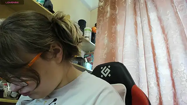 Seductive She Wolf online show from March 2026 03:24:02 PM