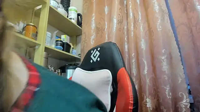 Seductive She Wolf online show from April 2026 05:39:01 PM