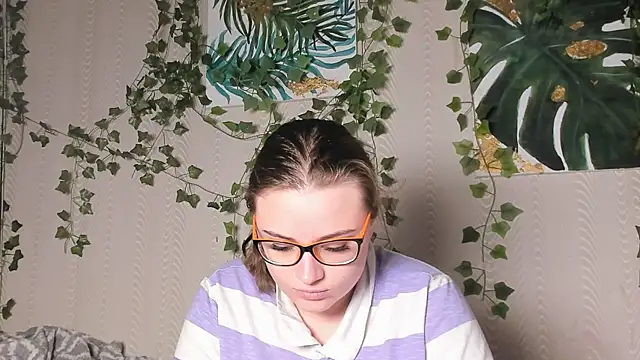 Seductive She Wolf online show from November 2025 03:26:01 PM