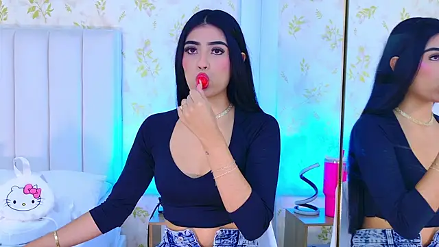 Mia-Monroe online show from November 2025 07:40:01 PM