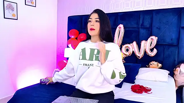 Mia-Monroe online show from February 2026 12:35:01 PM