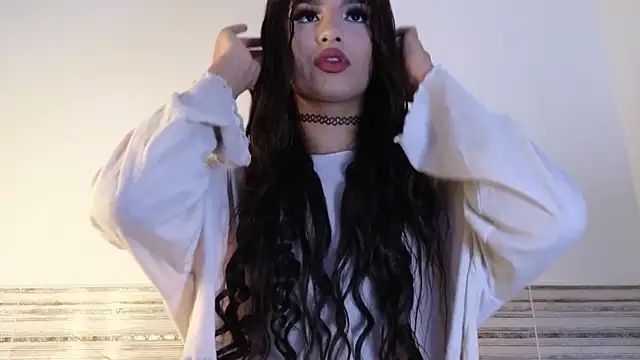 Sophia Cambpell online show from November 2025 09:48:01 PM