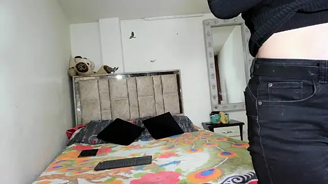 alanaanddaphne online show from November 2025 03:06:02 PM