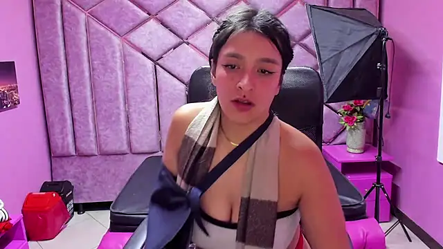 Sarah Hornny online show from March 2025 03:22:01 AM