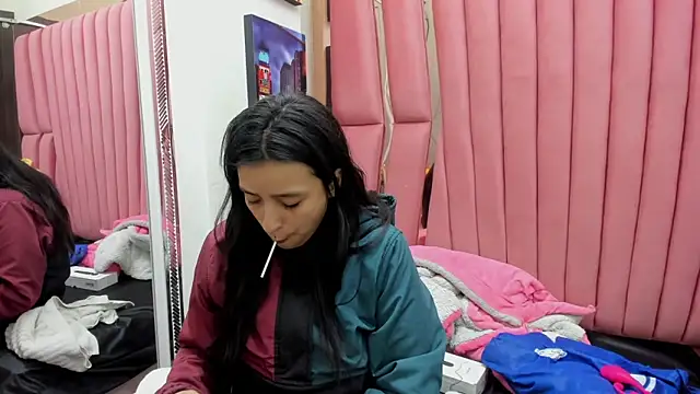 Snapshot of Sarah_Hornny chatting on February 2026 03:24:01 AM Sarah Hornny online show from February 2026 03:24:01 AM