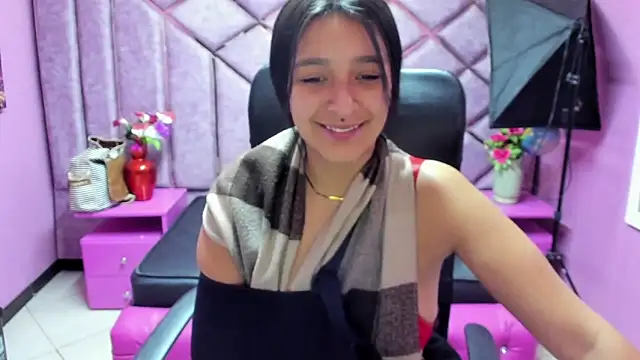 Sarah Hornny online show from March 2025 03:04:01 AM