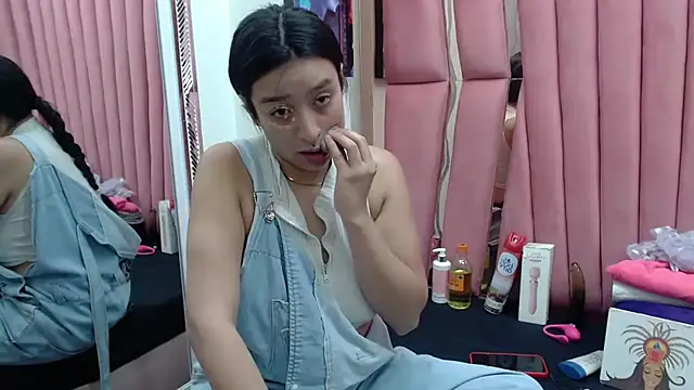 Sarah Hornny online show from March 2025 03:15:01 AM