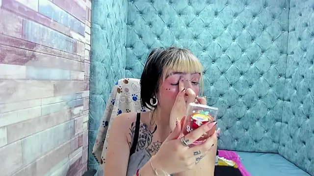 Snapshot of Samantha_Smiith chatting on January 2026 04:19:01 AM Samantha Smiith online show from January 2026 04:19:01 AM