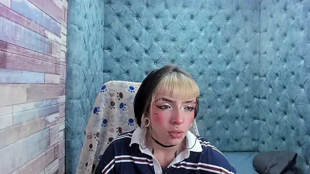 Samantha Smiith online show from November 2025 04:12:01 AM