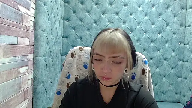 Samantha Smiith online show from October 2025 03:18:02 AM