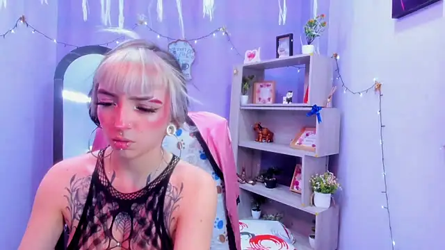 Samantha Smiith online show from March 2026 03:53:02 AM