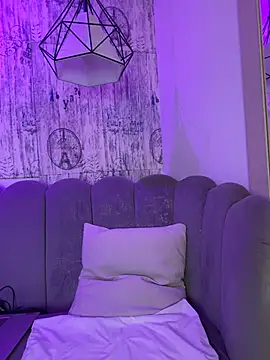 AbyThompson online show from March 2026 12:02:02 PM