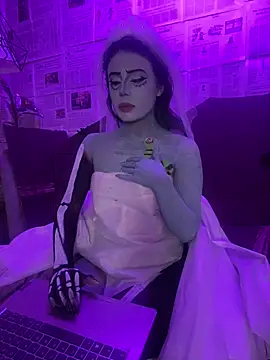 AbyThompson online show from October 2025 08:28:02 PM