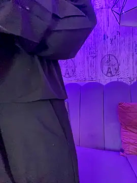 AbyThompson online show from December 2025 06:14:01 AM