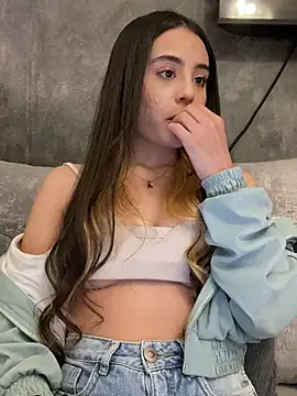 AbyThompson online show from March 2025 12:15:02 AM