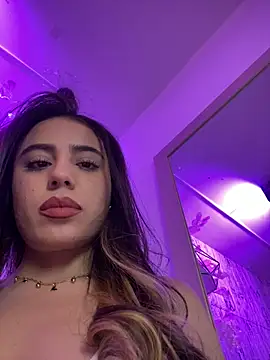 AbyThompson online show from November 2025 01:37:02 PM