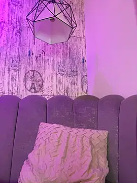 AbyThompson online show from April 2026 03:48:01 PM