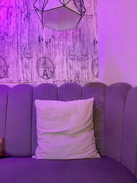 AbyThompson online show from April 2026 12:17:02 PM