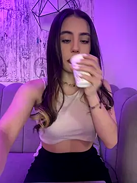 AbyThompson online show from September 2025 12:33:01 PM
