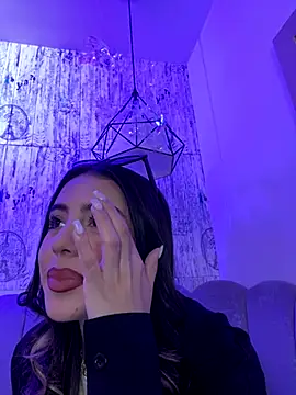 AbyThompson online show from December 2025 04:41:01 PM