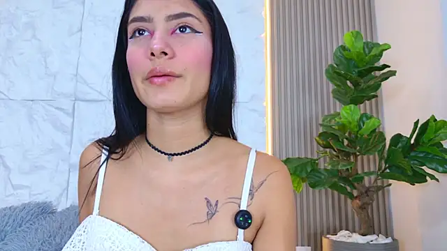 LaurenRodriiguez online show from April 2026 12:42:02 PM