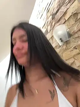 LaurenRodriiguez online show from April 2026 12:47:01 PM