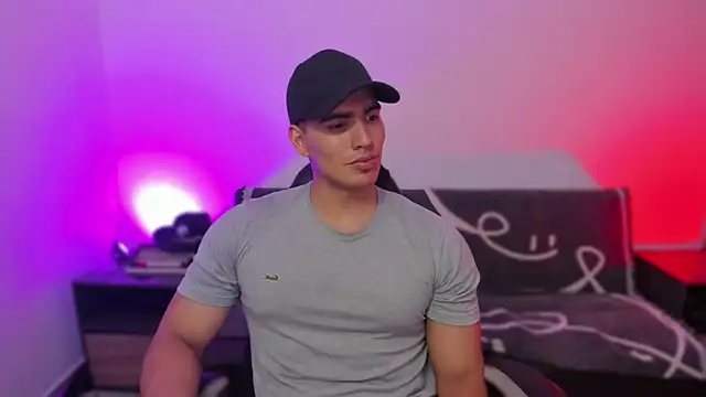 JamesGraay online show from April 2026 01:32:01 AM