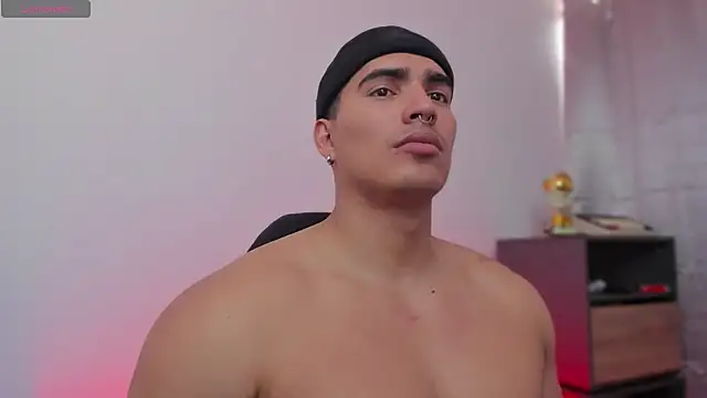 JamesGraay online show from November 2025 06:55:01 PM