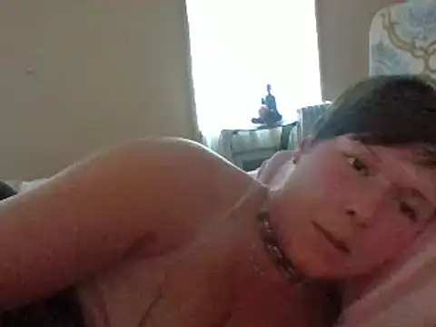 Snapshot of KatieBARBiE98 chatting on February 2025 12:38:01 PM KatieBARBiE98 online show from February 2025 12:38:01 PM