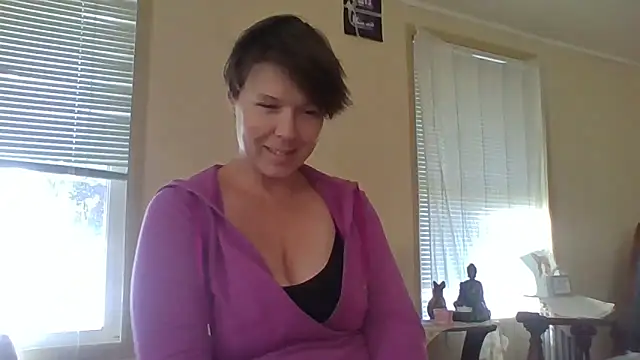 Snapshot of KatieBARBiE98 chatting on September 2025 08:52:02 PM KatieBARBiE98 online show from September 2025 08:52:02 PM